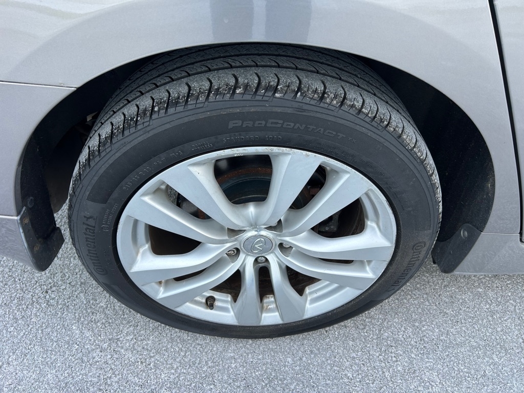 Infiniti M 35x AWD 2008