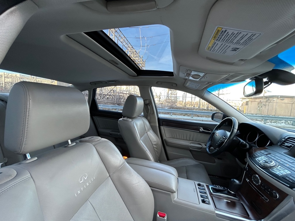 Infiniti M 35x AWD 2008