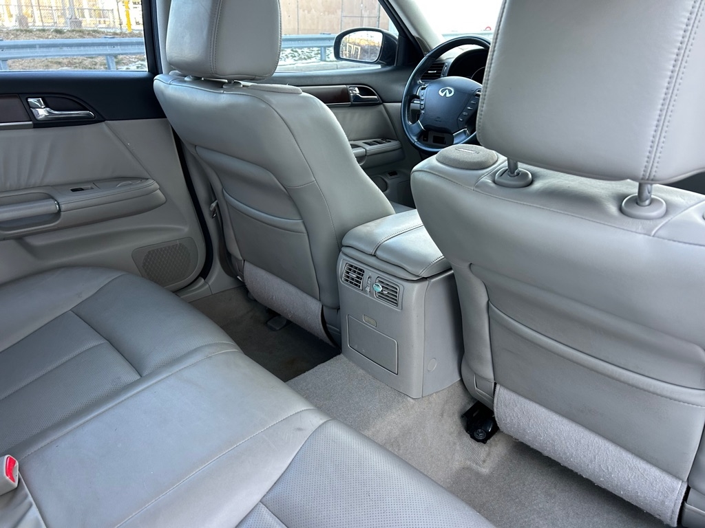 Infiniti M 35x AWD 2008