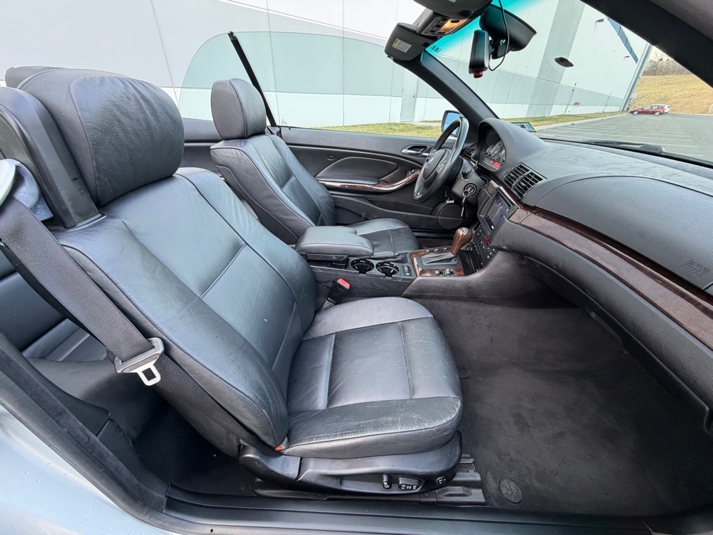 BMW 3-Series 330Ci convertible 2004