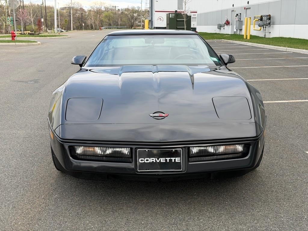 Chevrolet Corvette  1985
