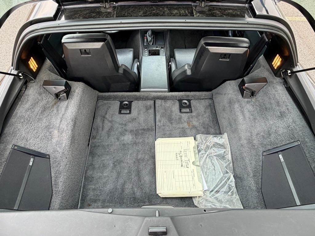 Chevrolet Corvette  1985