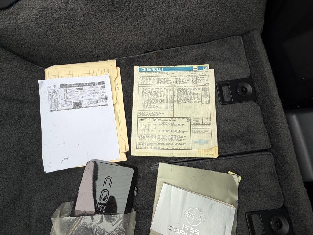 Chevrolet Corvette  1985