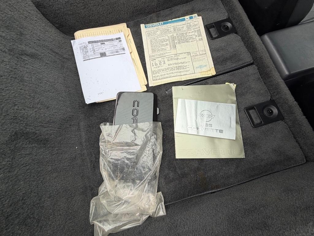 Chevrolet Corvette  1985