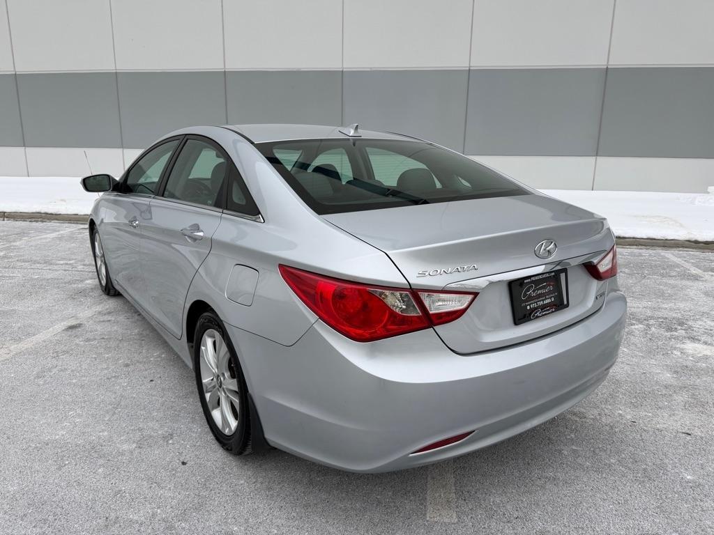 Hyundai Sonata Limited Auto 2013