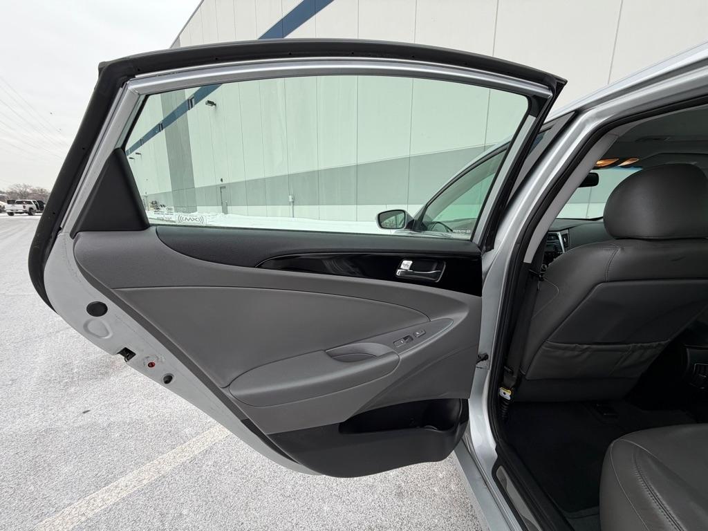 Hyundai Sonata Limited Auto 2013