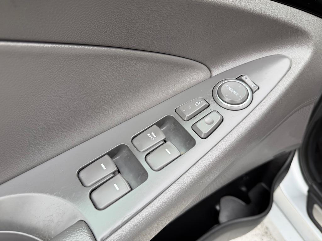 Hyundai Sonata Limited Auto 2013