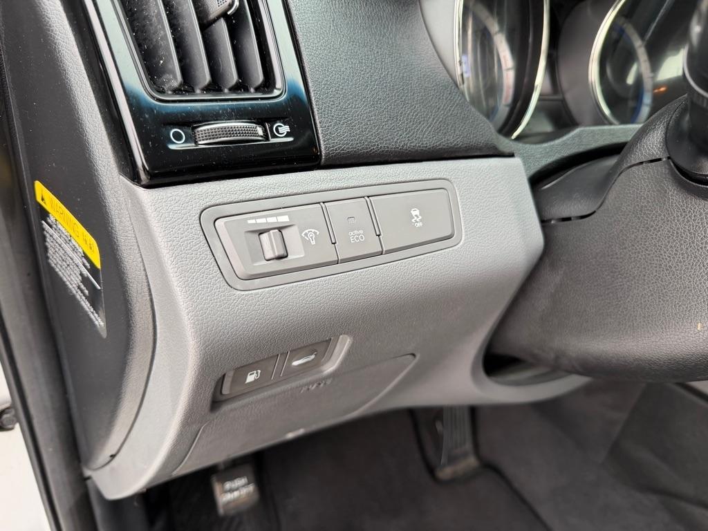 Hyundai Sonata Limited Auto 2013