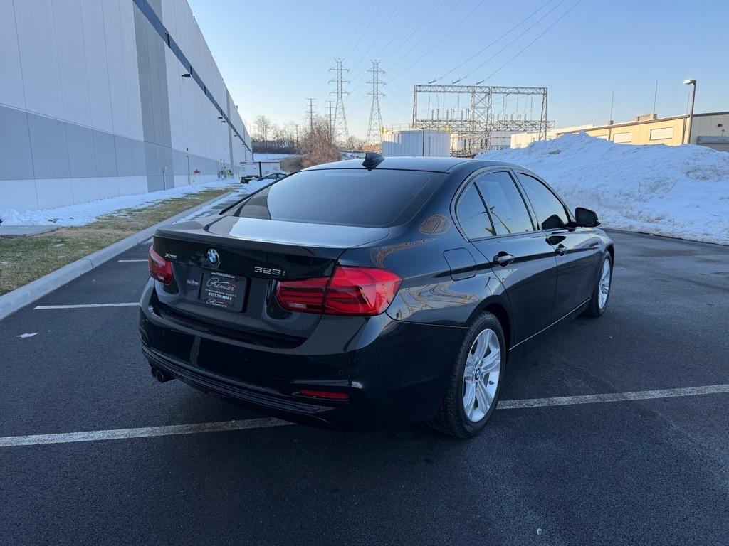 BMW 3-Series 328i xDrive Sedan 2016