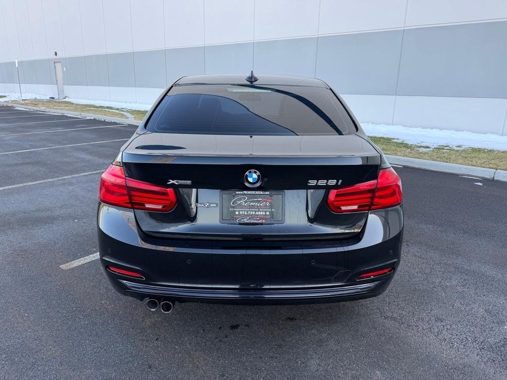 BMW 3-Series 328i xDrive Sedan 2016