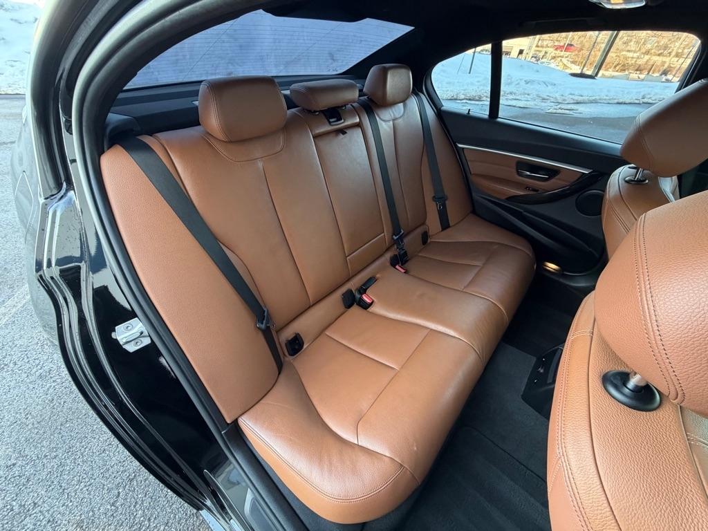 BMW 3-Series 328i xDrive Sedan 2016