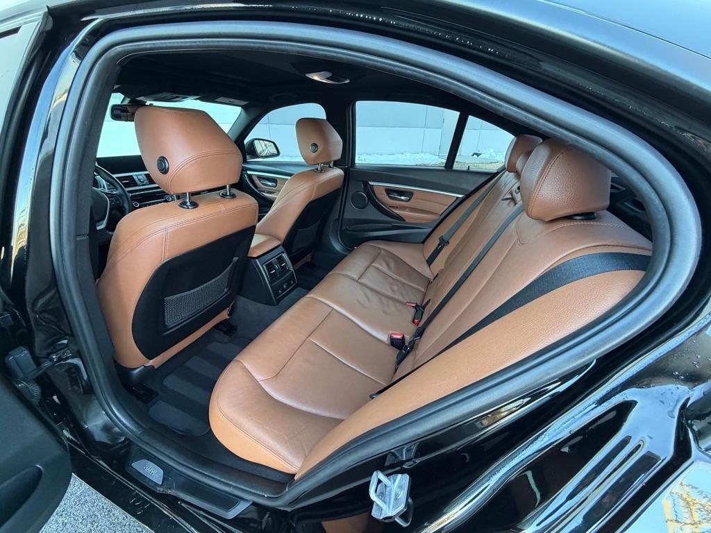 BMW 3-Series 328i xDrive Sedan 2016