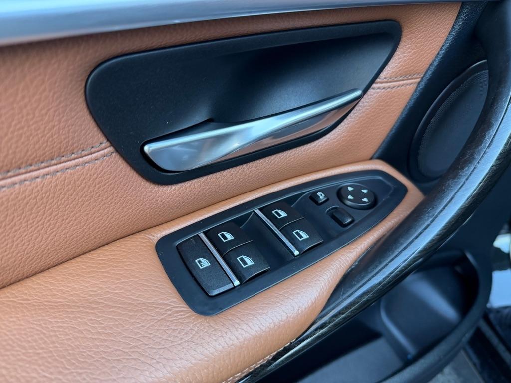 BMW 3-Series 328i xDrive Sedan 2016