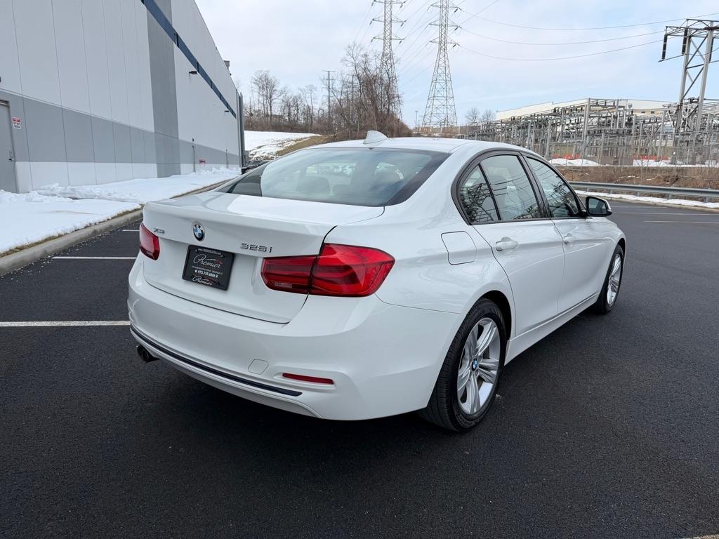 BMW 3-Series 328i xDrive Sedan 2016