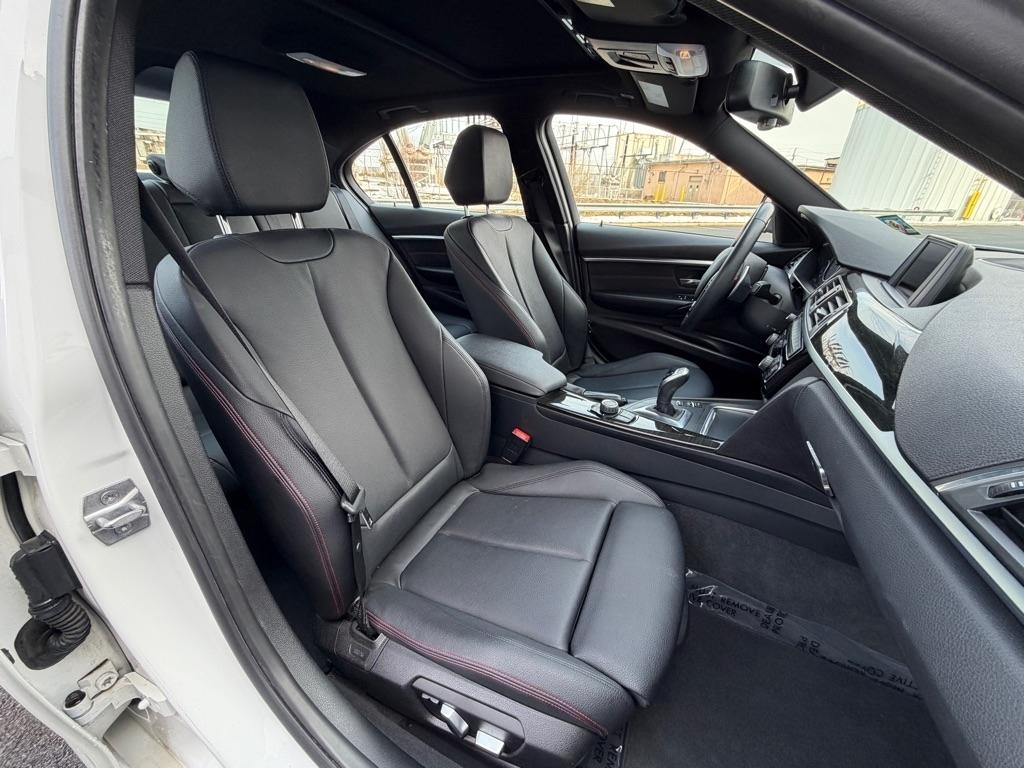 BMW 3-Series 328i xDrive Sedan 2016