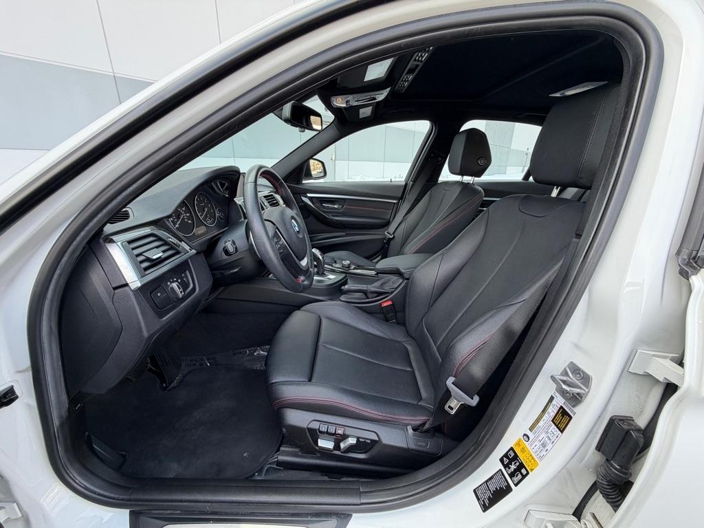 BMW 3-Series 328i xDrive Sedan 2016