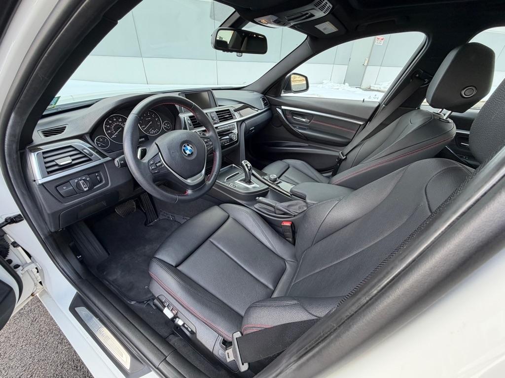 BMW 3-Series 328i xDrive Sedan 2016