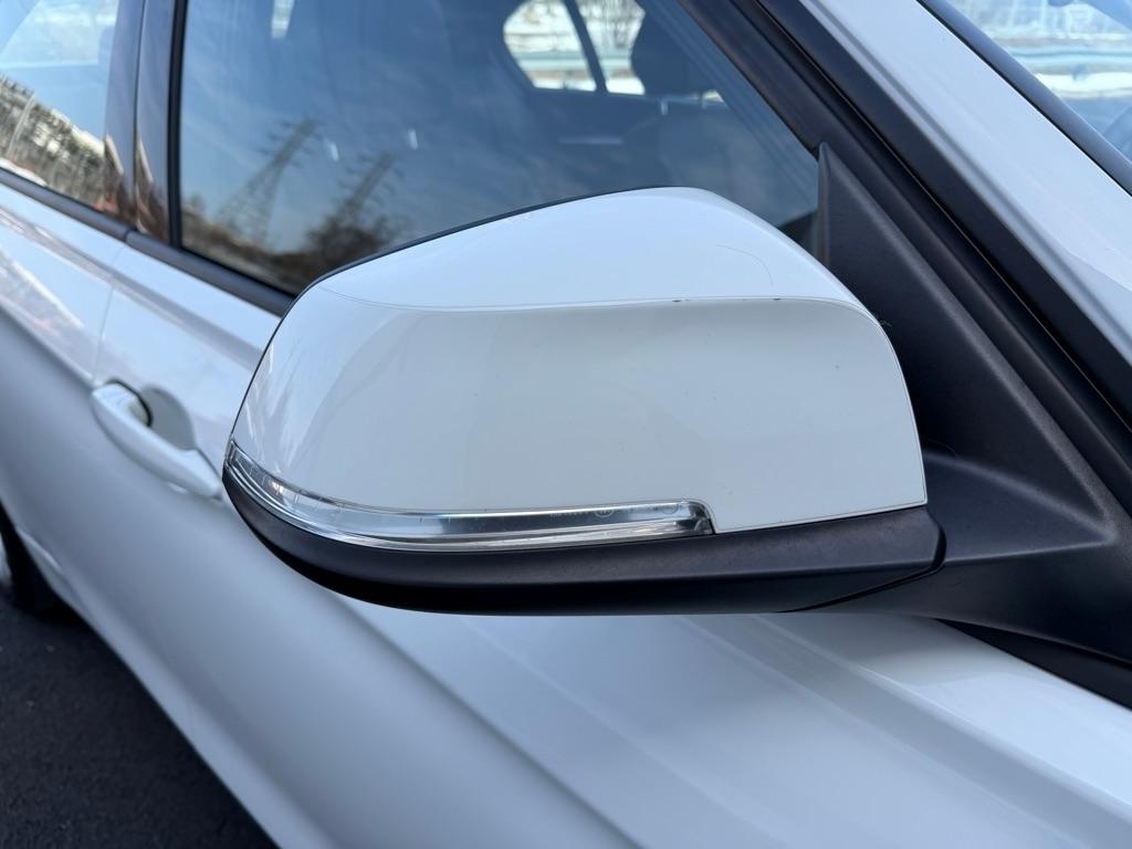 BMW 3-Series 328i xDrive Sedan 2016