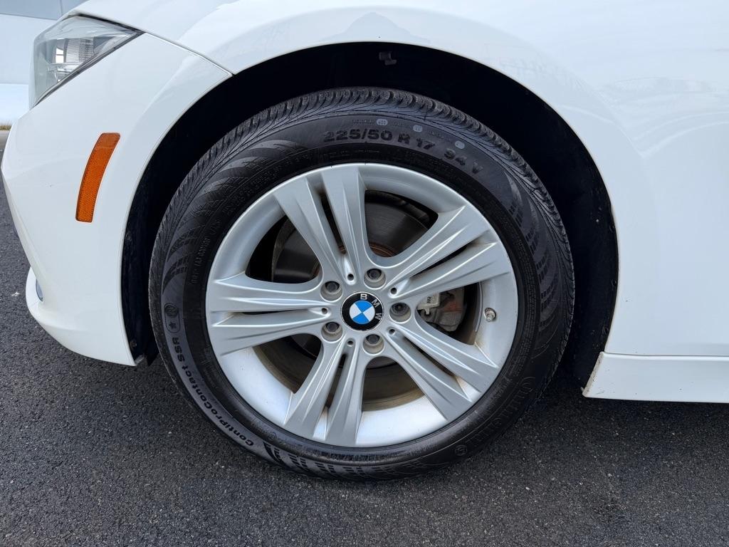 BMW 3-Series 328i xDrive Sedan 2016