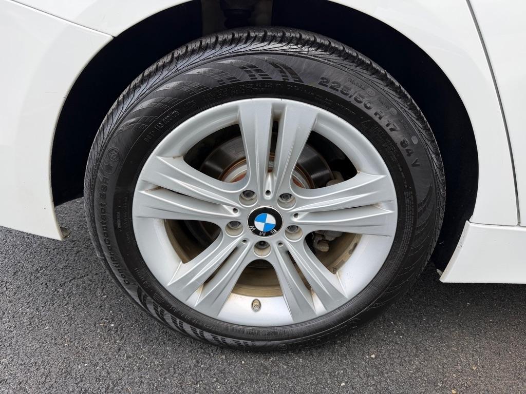 BMW 3-Series 328i xDrive Sedan 2016
