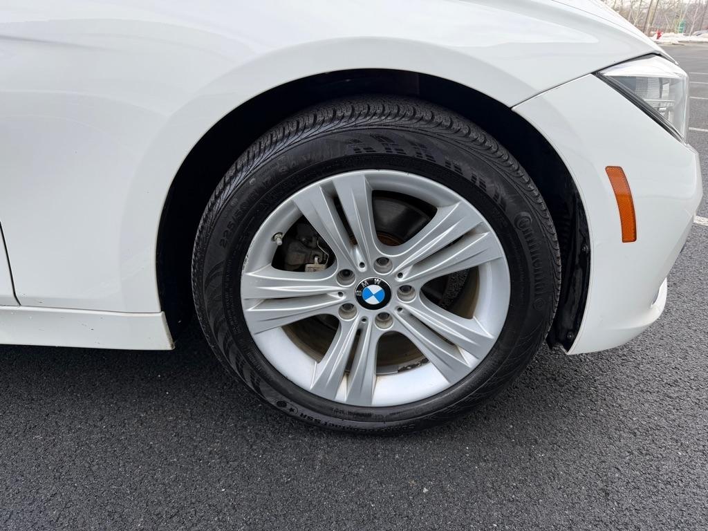 BMW 3-Series 328i xDrive Sedan 2016