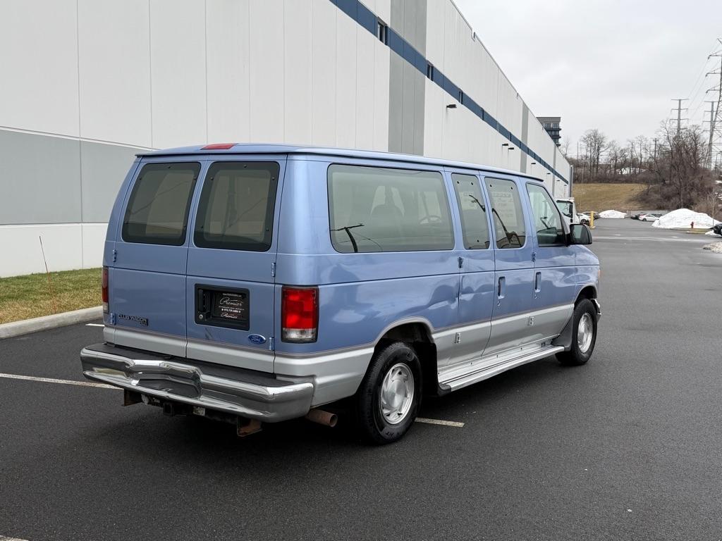 Ford Club Wagon XLT 1996