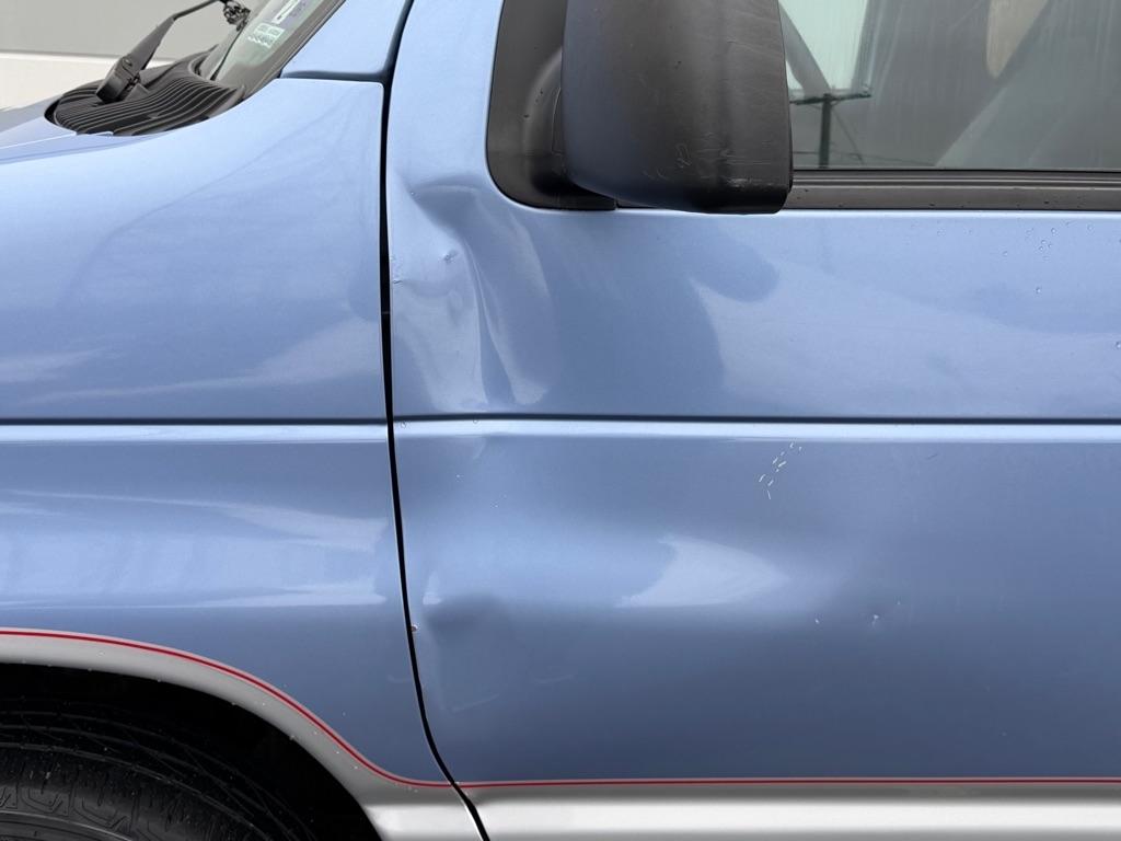 Ford Club Wagon XLT 1996