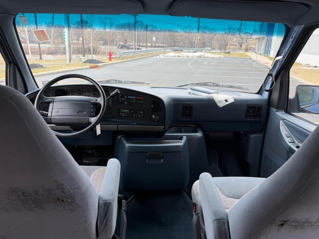 Ford Club Wagon XLT 1996