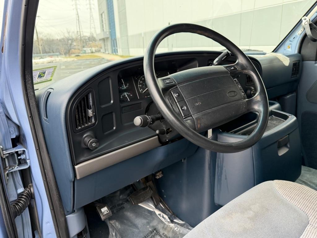 Ford Club Wagon XLT 1996