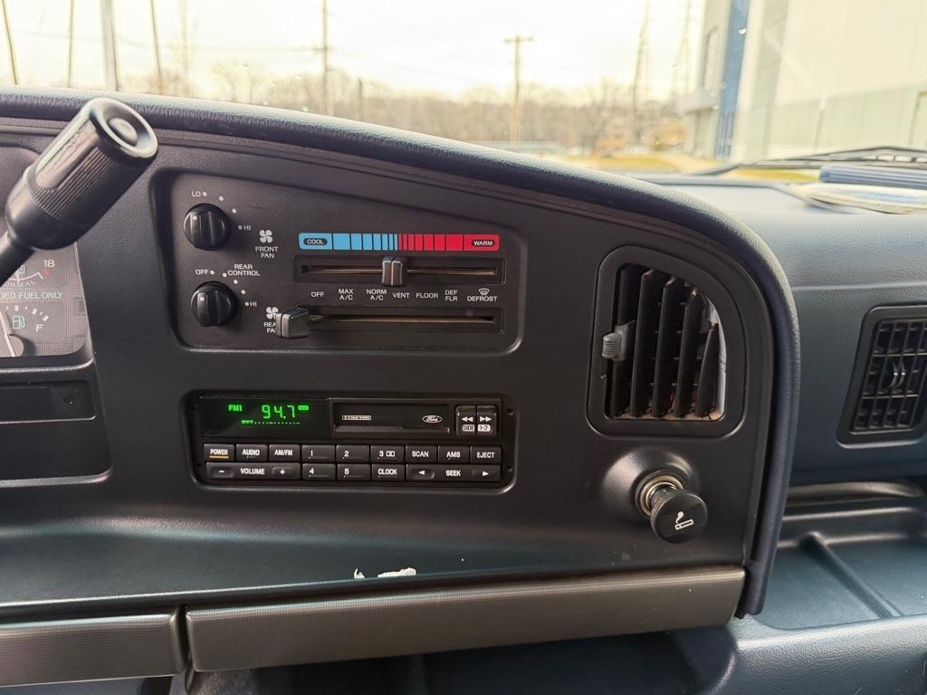 Ford Club Wagon XLT 1996