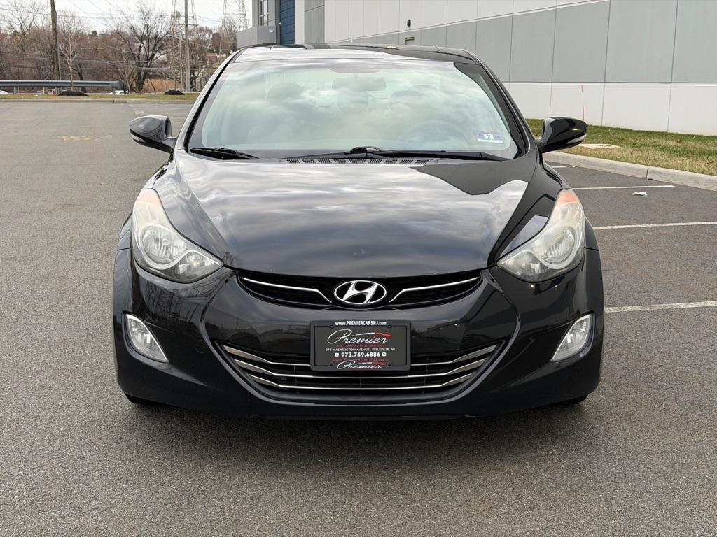 Hyundai Elantra  2013