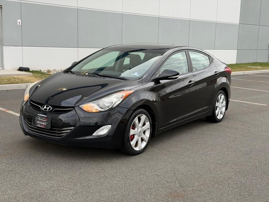 Hyundai Elantra  2013