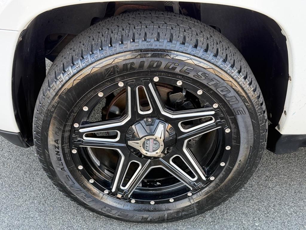 Chevrolet Avalanche  2010