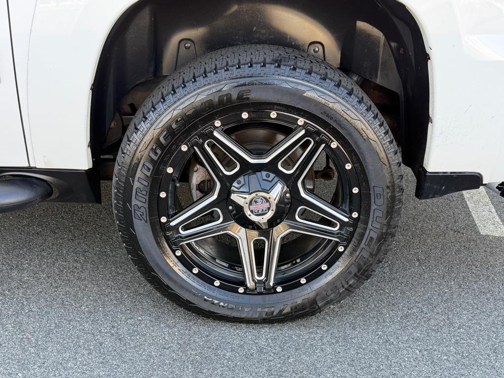 Chevrolet Avalanche  2010