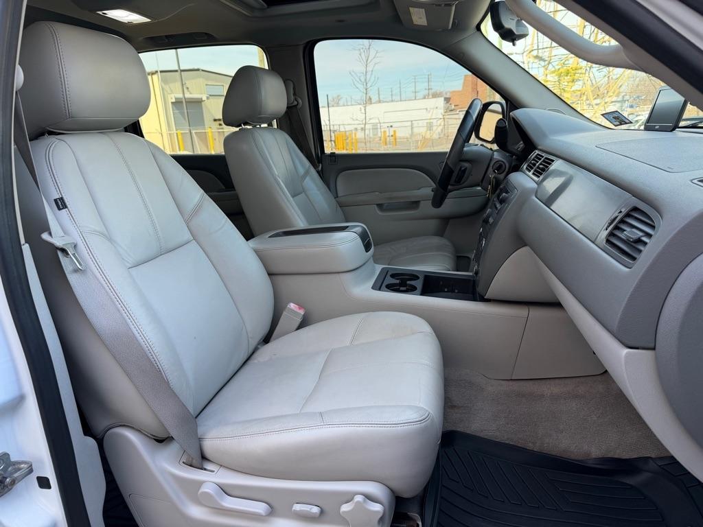 Chevrolet Avalanche  2010