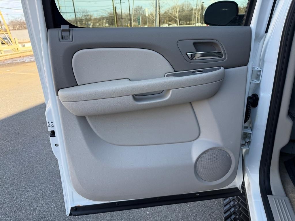 Chevrolet Avalanche  2010