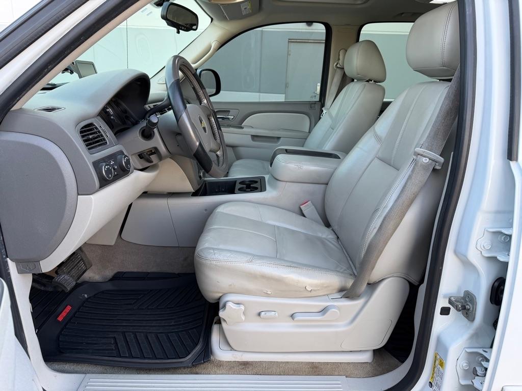 Chevrolet Avalanche  2010