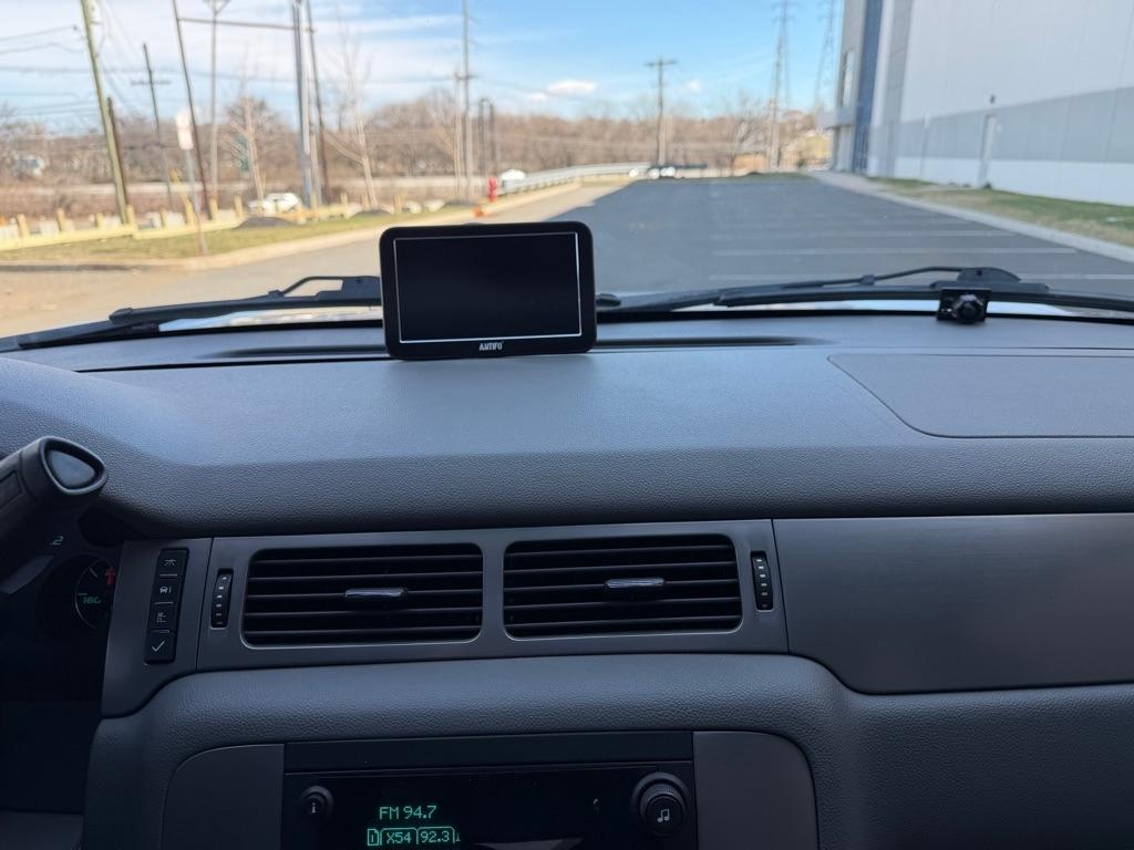 Chevrolet Avalanche  2010