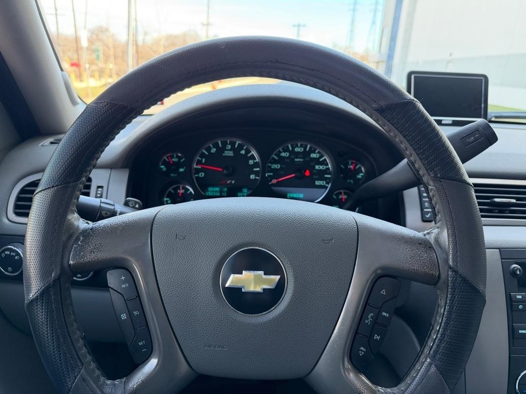 Chevrolet Avalanche  2010