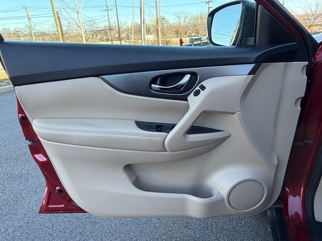 Nissan Rogue SV AWD 2016