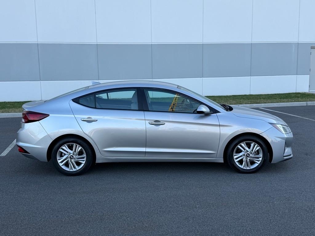 Hyundai Elantra SEL 2020