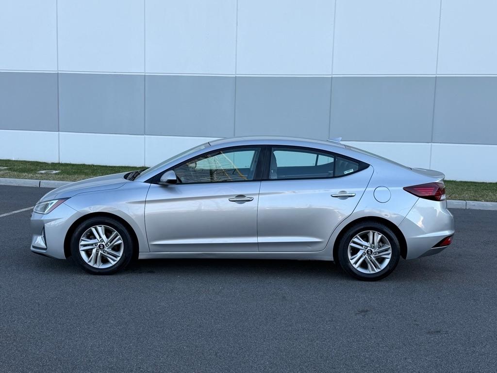 Hyundai Elantra SEL 2020