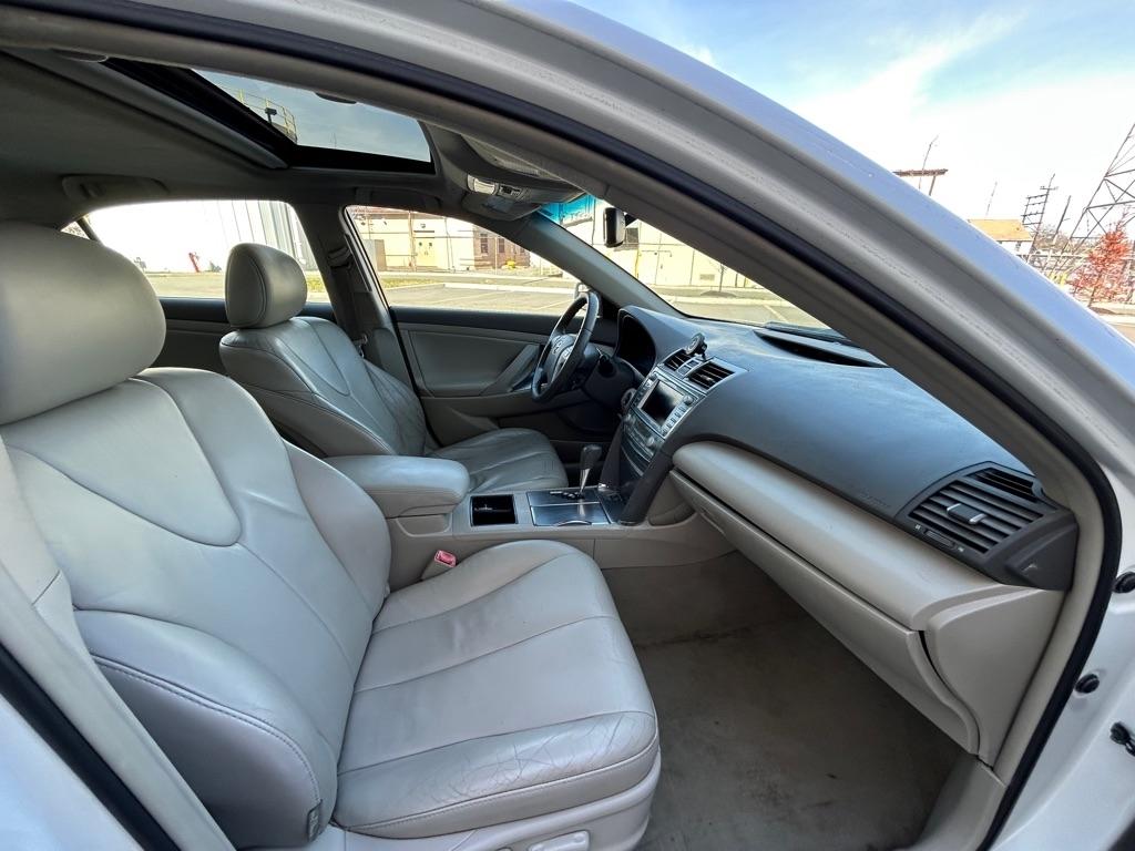 Toyota Camry Hybrid Sedan 2007