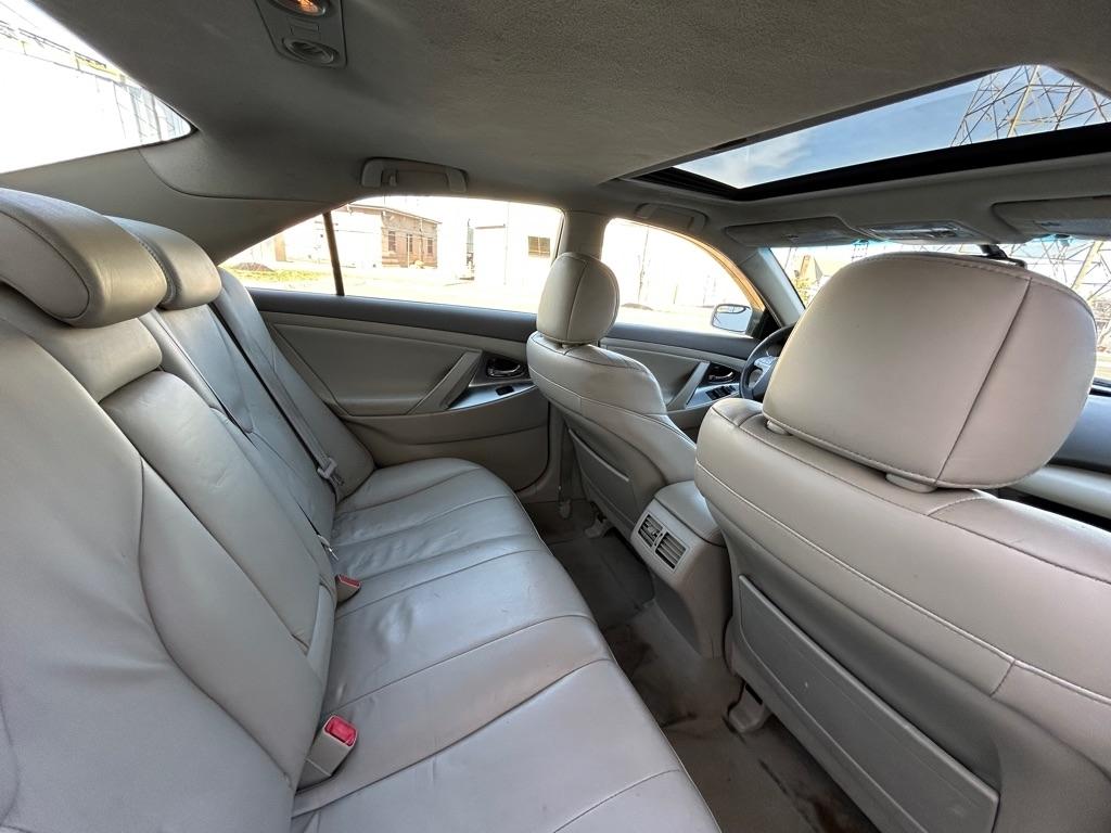 Toyota Camry Hybrid Sedan 2007