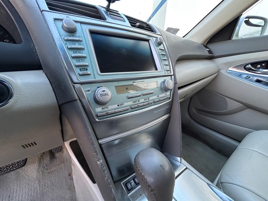 Toyota Camry Hybrid Sedan 2007