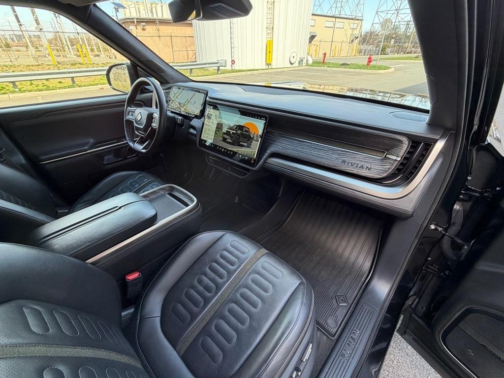 Rivian R1T Adventure 2022