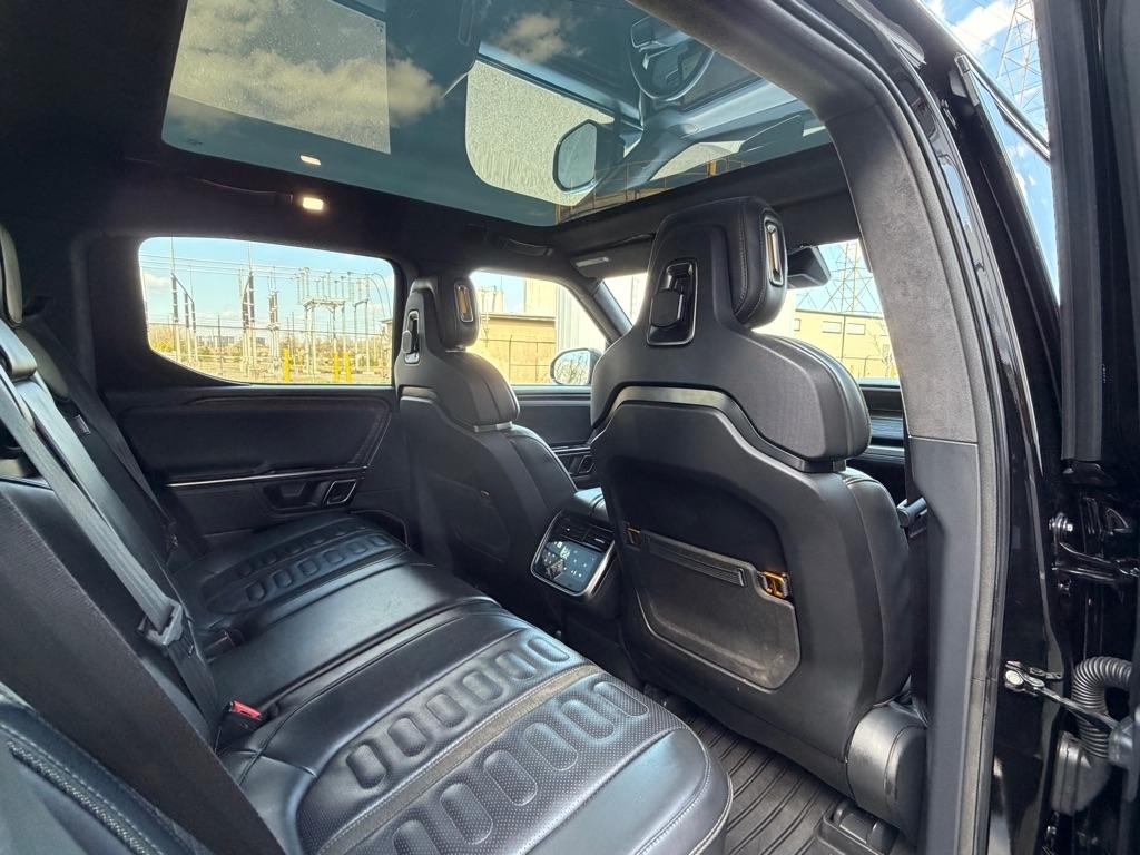 Rivian R1T Adventure 2022