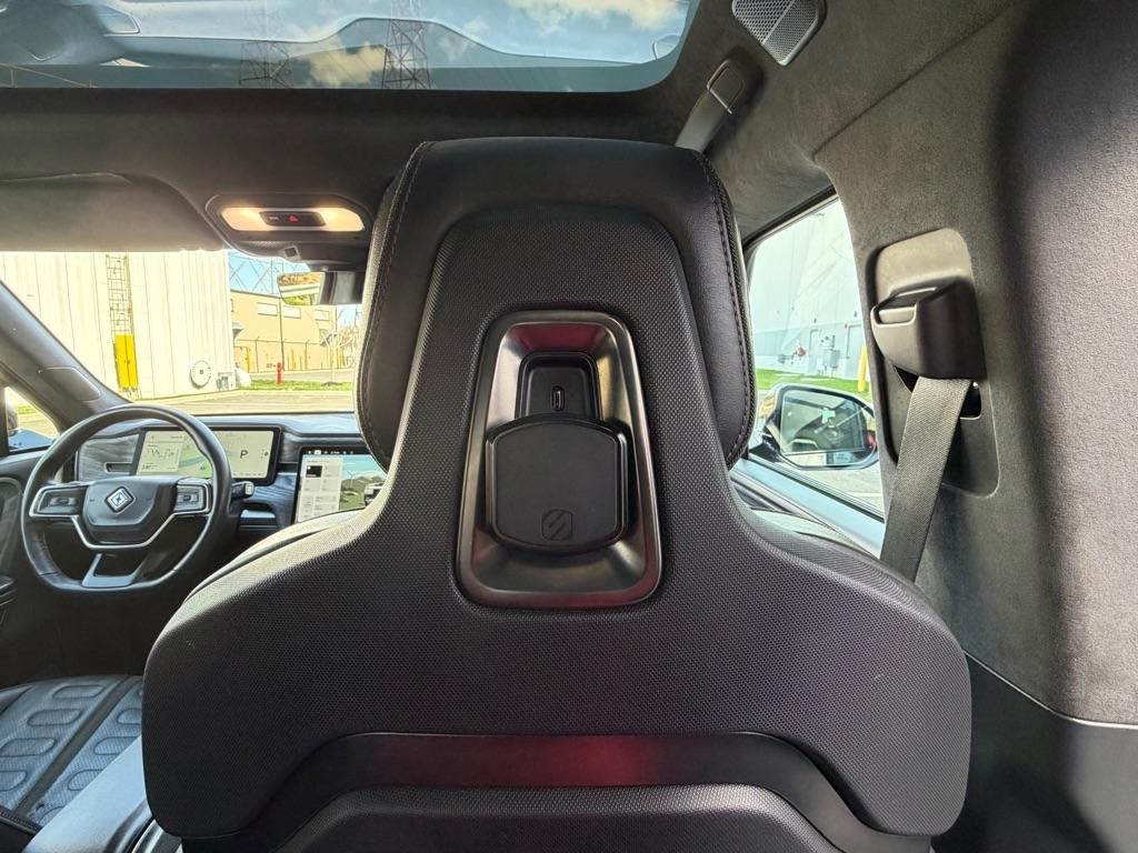 Rivian R1T Adventure 2022