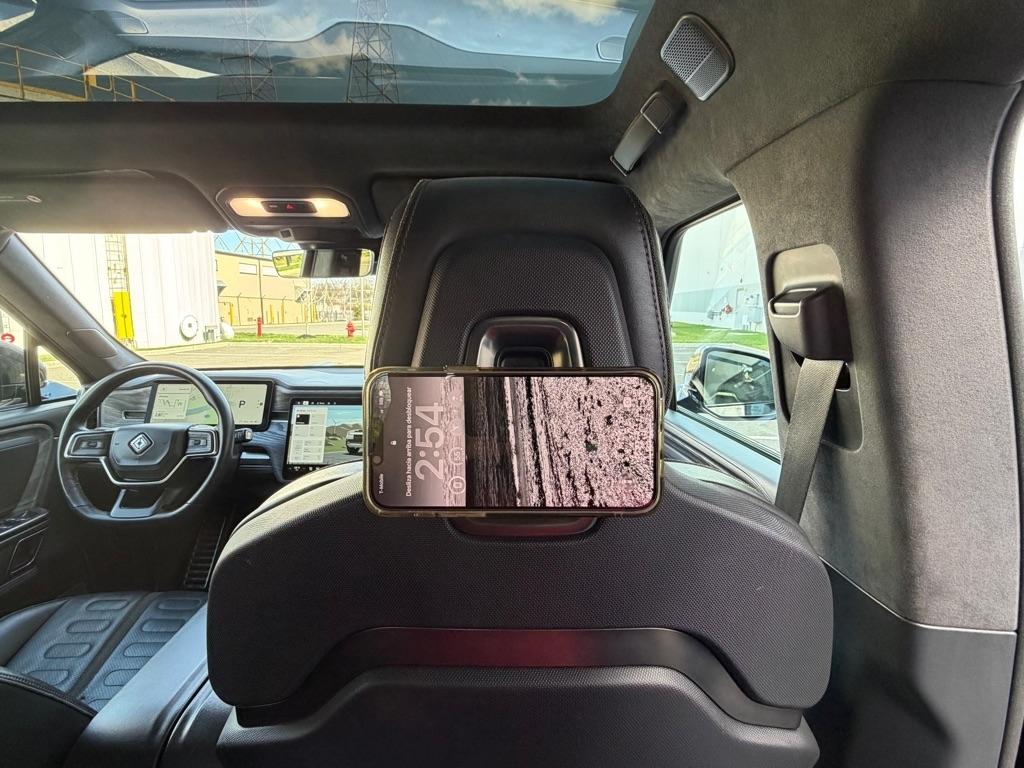 Rivian R1T Adventure 2022