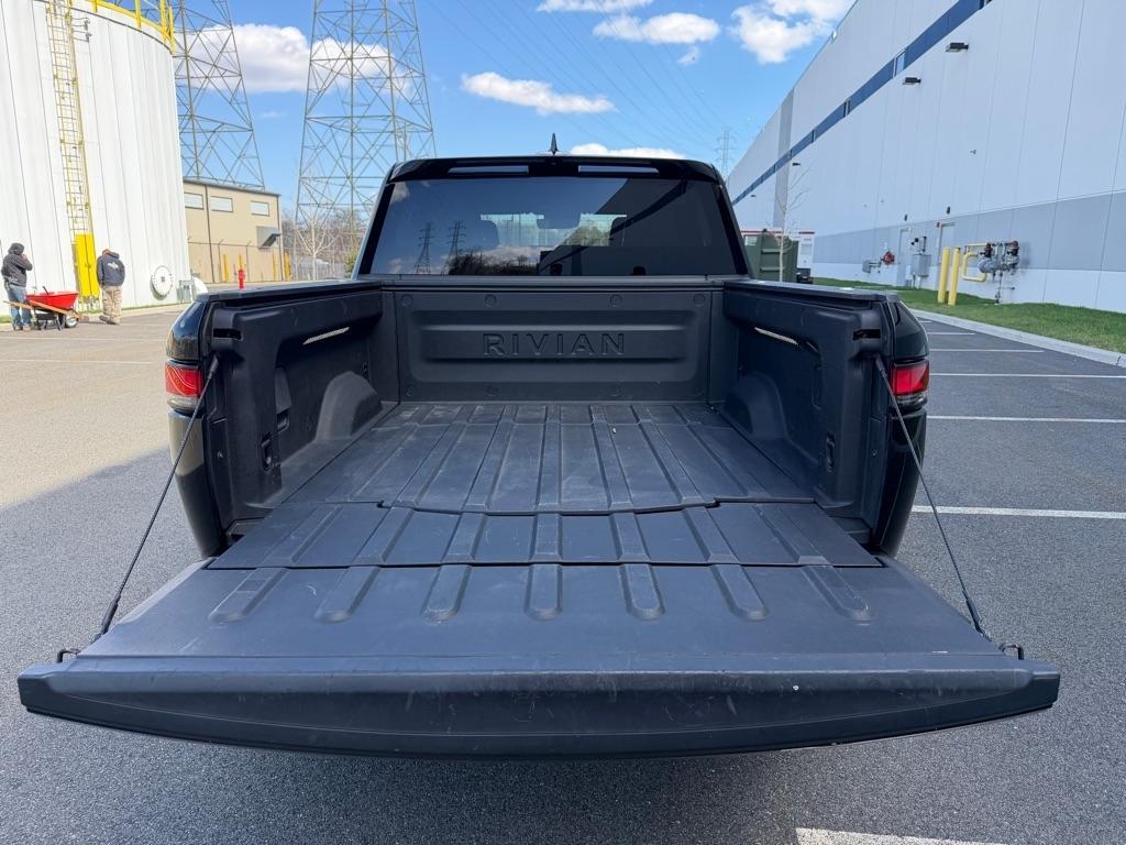 Rivian R1T Adventure 2022